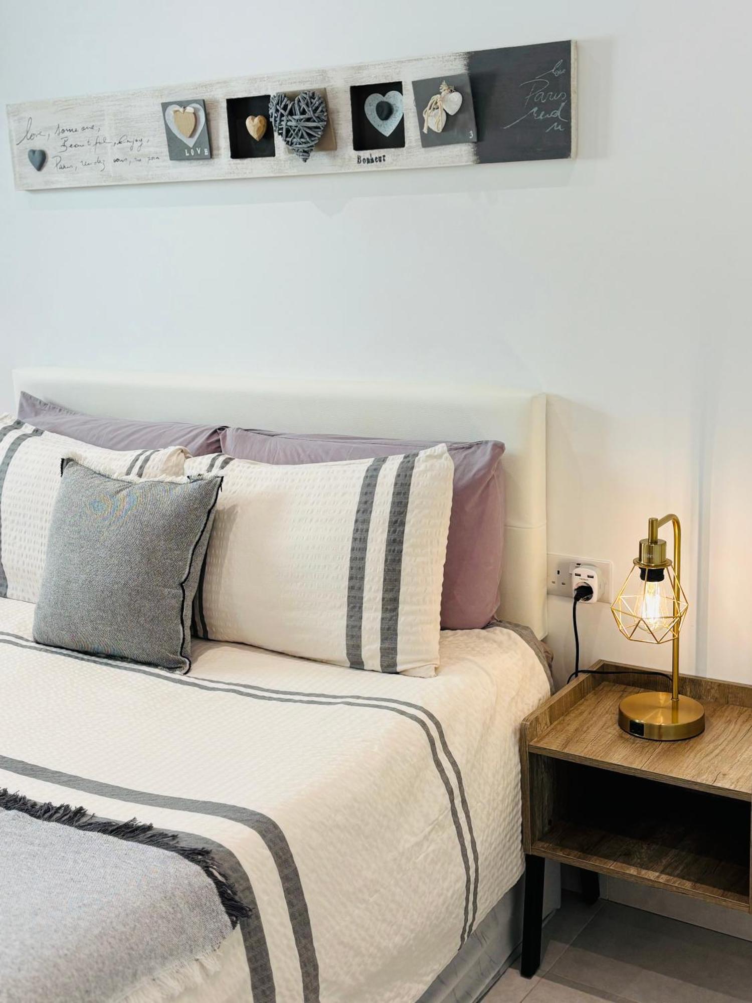 Gibraltar Central Suites Εξωτερικό φωτογραφία