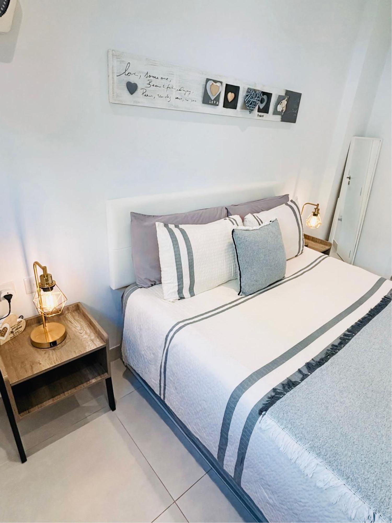 Gibraltar Central Suites Εξωτερικό φωτογραφία